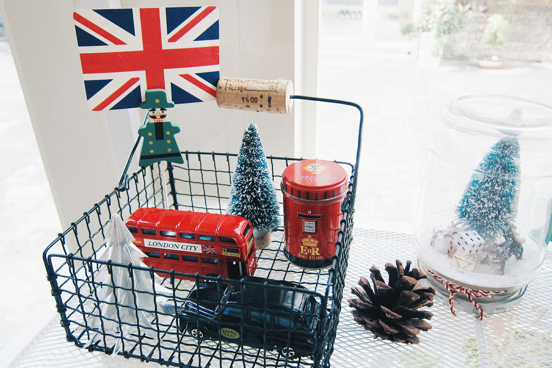 黑色小鐵籃 - 英國風聖誕佈置