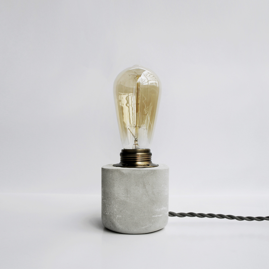 HALF 半嵌古銅圓角設計水泥燈・桌燈・禮物