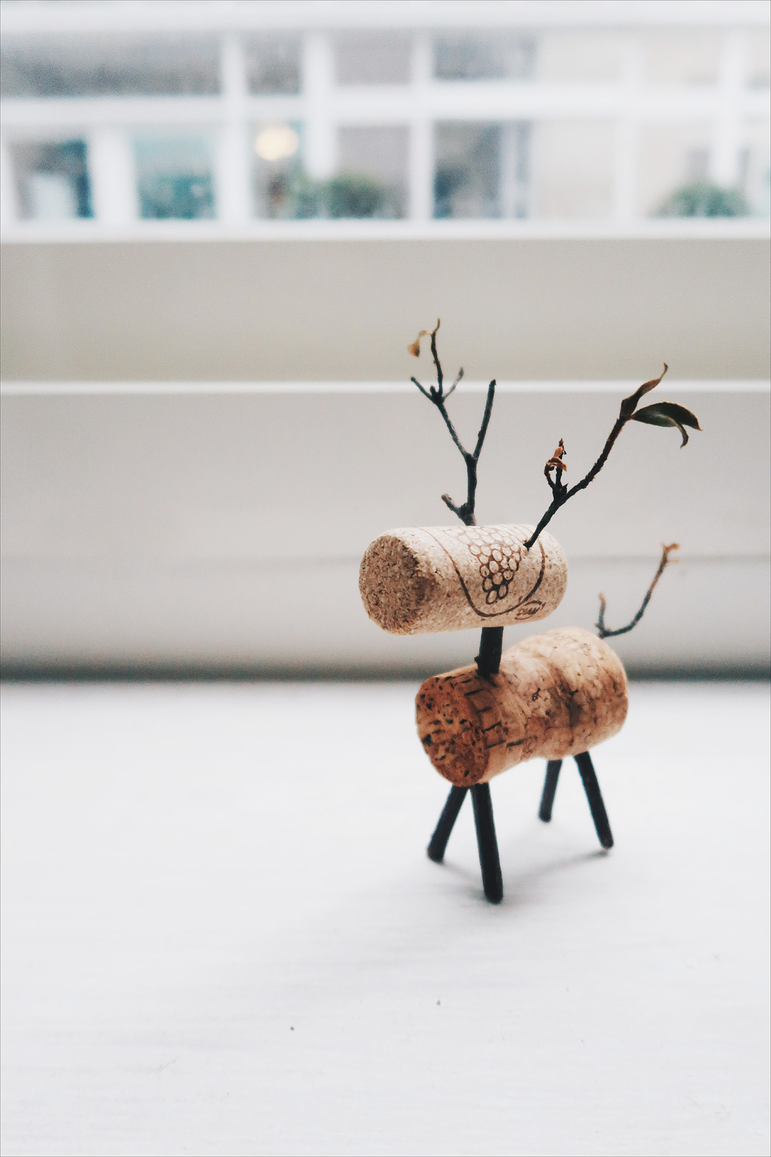 / 灰調 / DIY 手作小教學：聖誕節軟木塞小麋鹿-完成