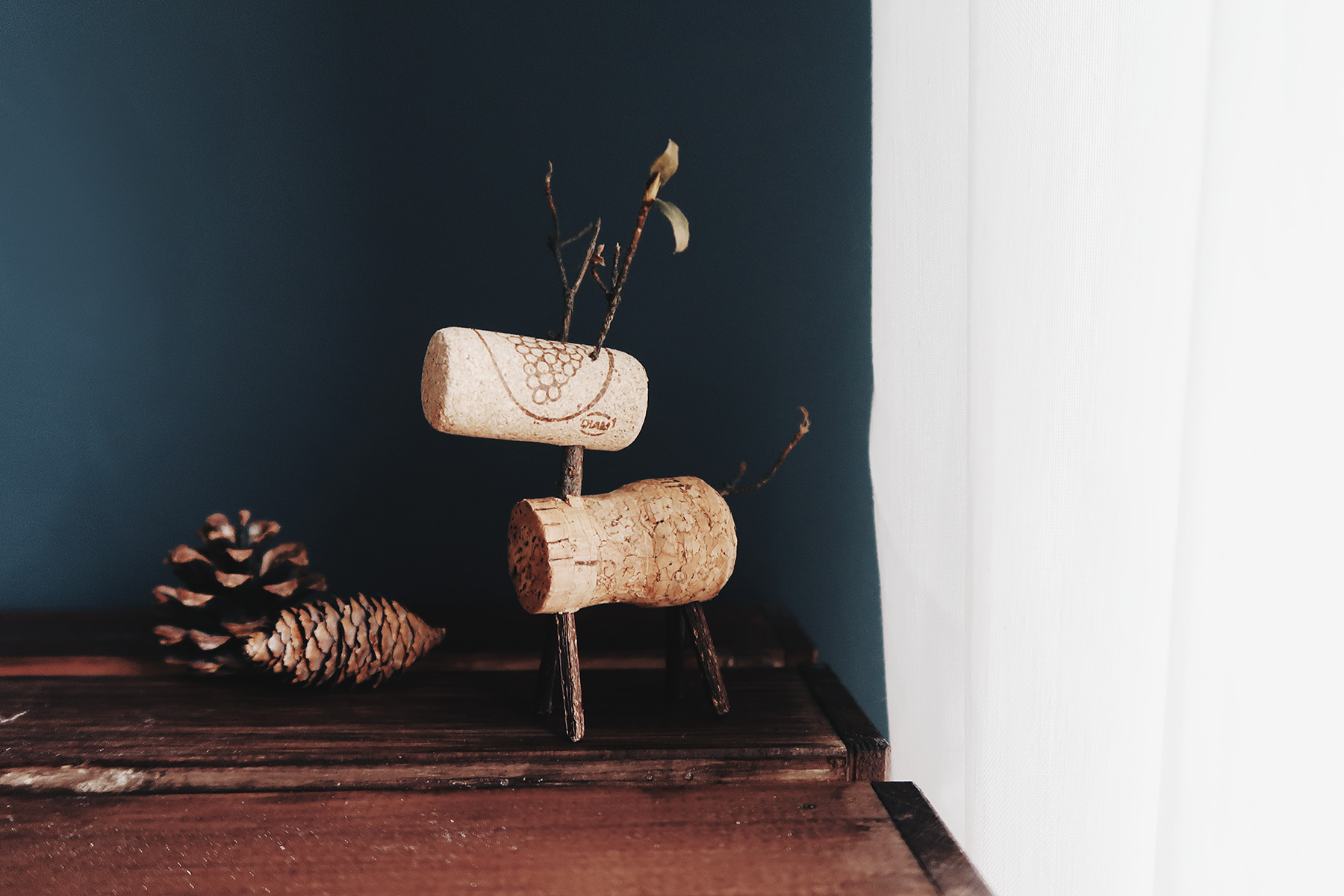 / 灰調 / DIY 手作小教學：Xmas手作軟木塞小麋鹿