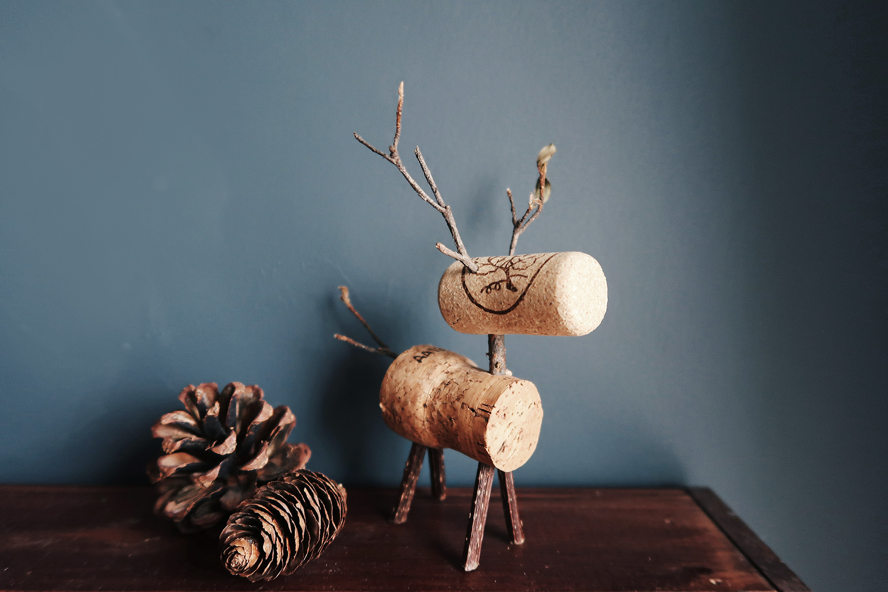 / 灰調 / DIY 手作小教學：Xmas手作軟木塞小麋鹿