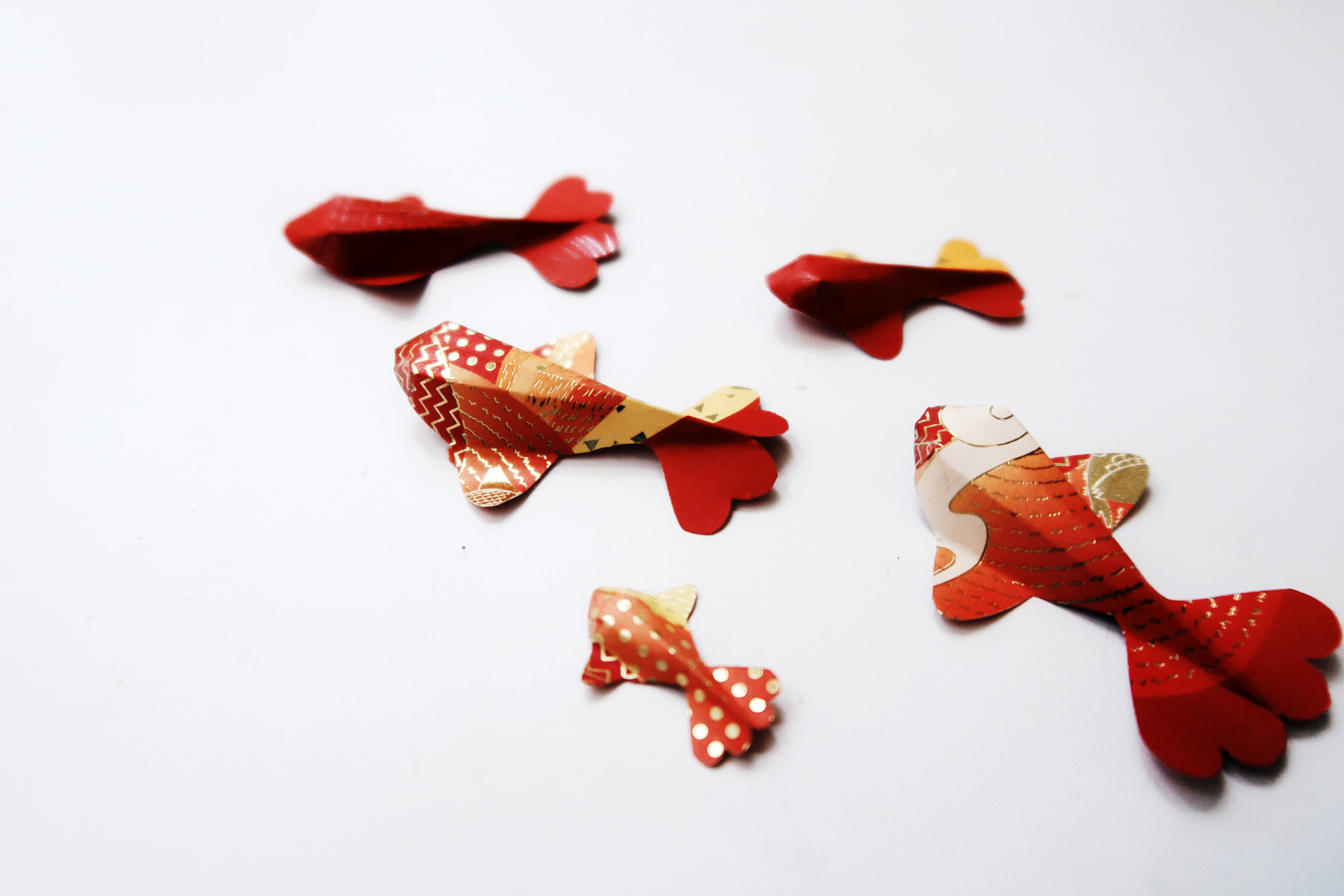 / 灰調 / DIY手作小教學：立體錦鯉紅包袋 - 紙錦鯉魚群