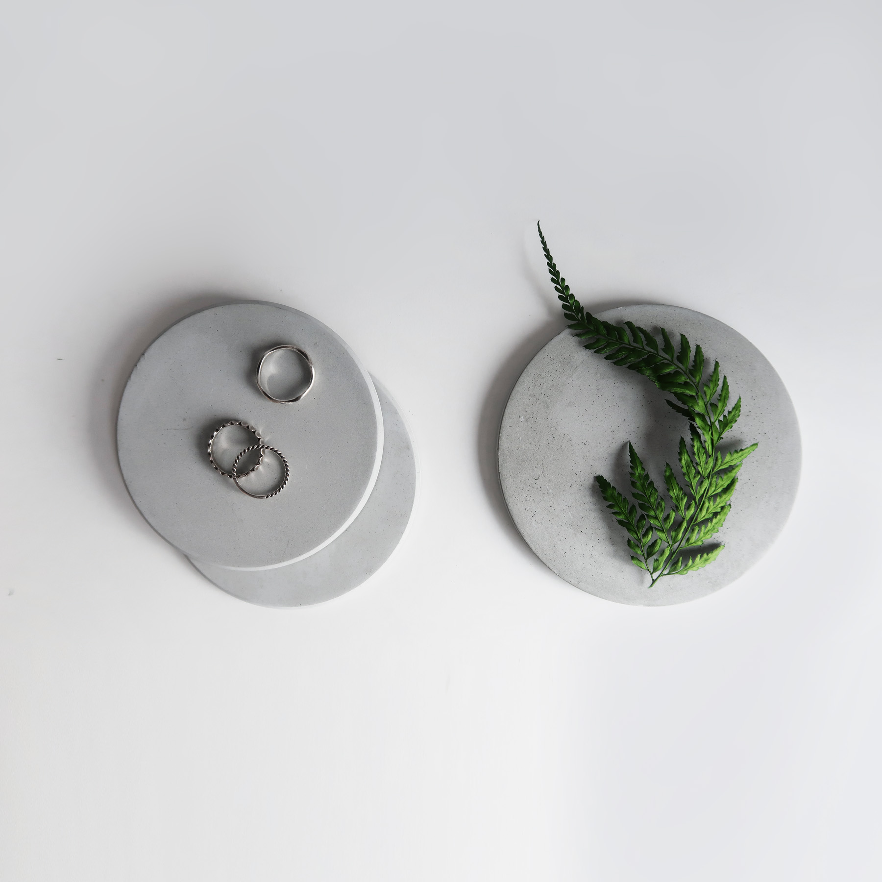 Jewelry Dish  大氣層灰白紋理水泥圓墊・飾品陳列・設計禮物