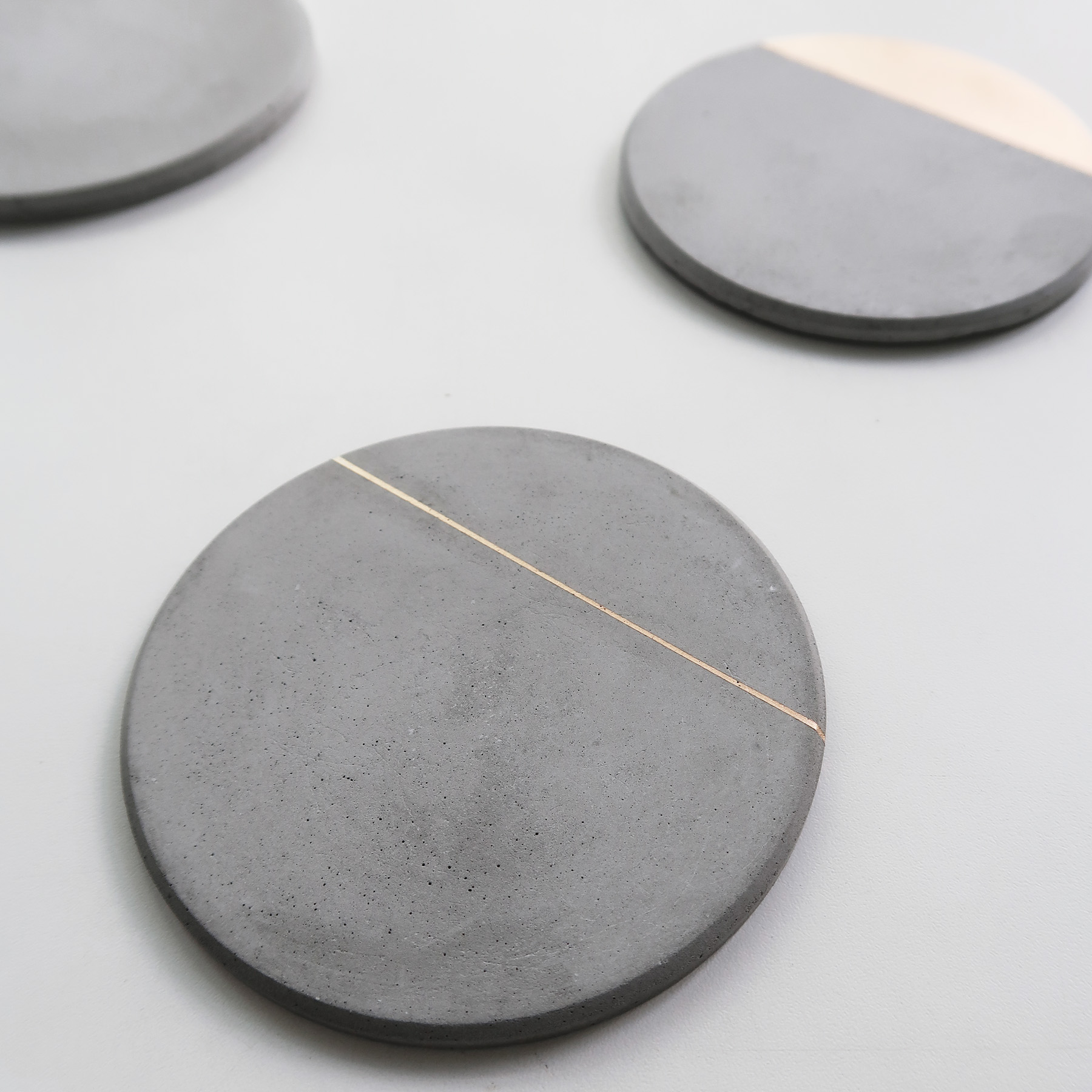 Concrete Design 曙光金線倒角設計水泥吸水圓墊・杯墊・飾品盤