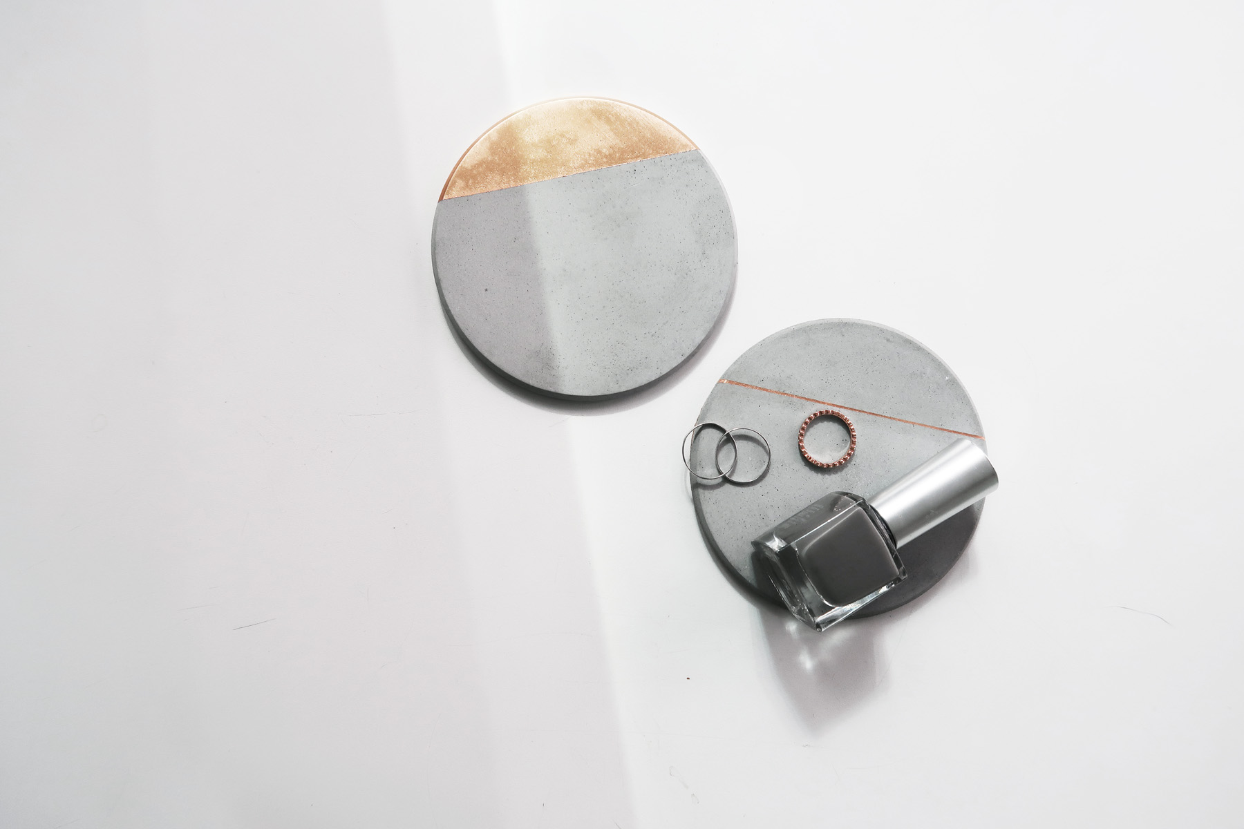 SILVER LINING 曙光金線光澤水泥吸水圓墊・杯墊・飾品盤