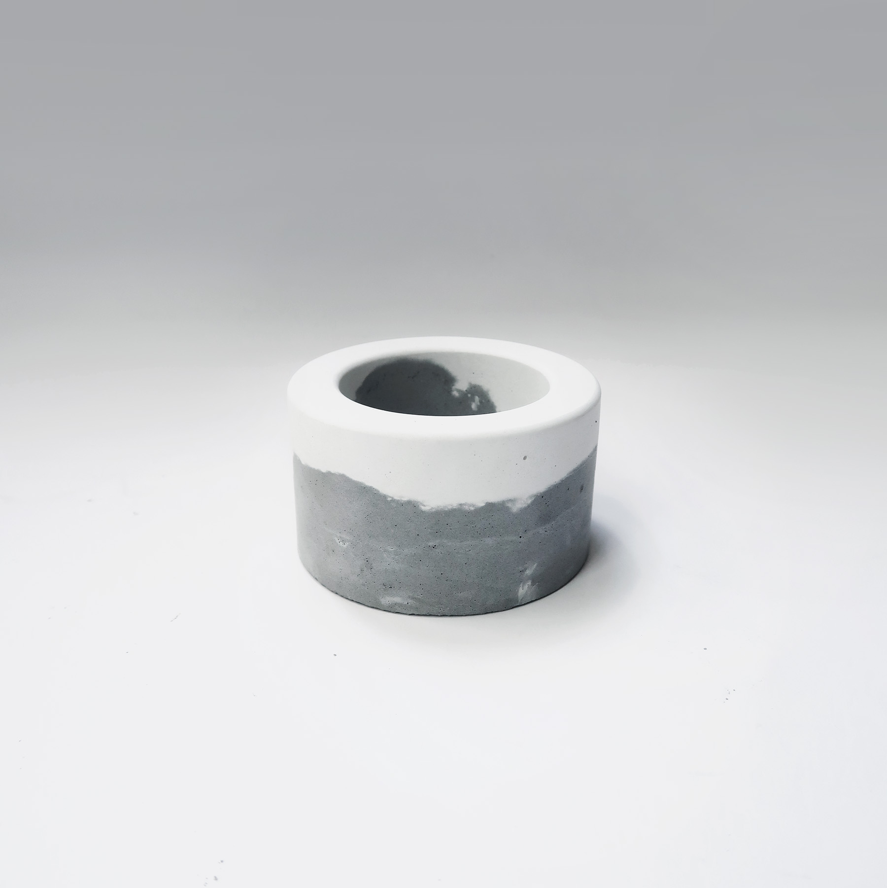 LITTLE CAKE 小圓蛋糕雙層鮮奶油水泥盆栽