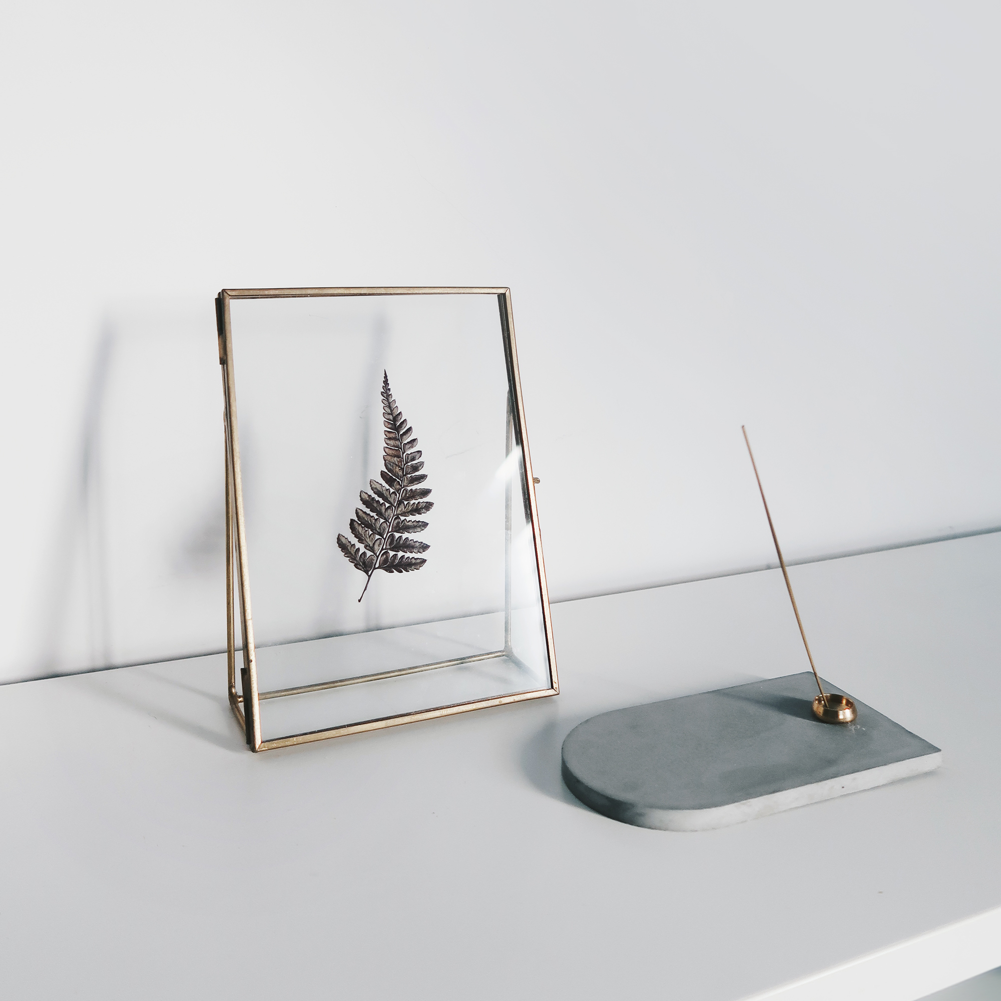 CARRARA 卡拉拉大理石紋水泥黃銅花器・燭臺・線香座