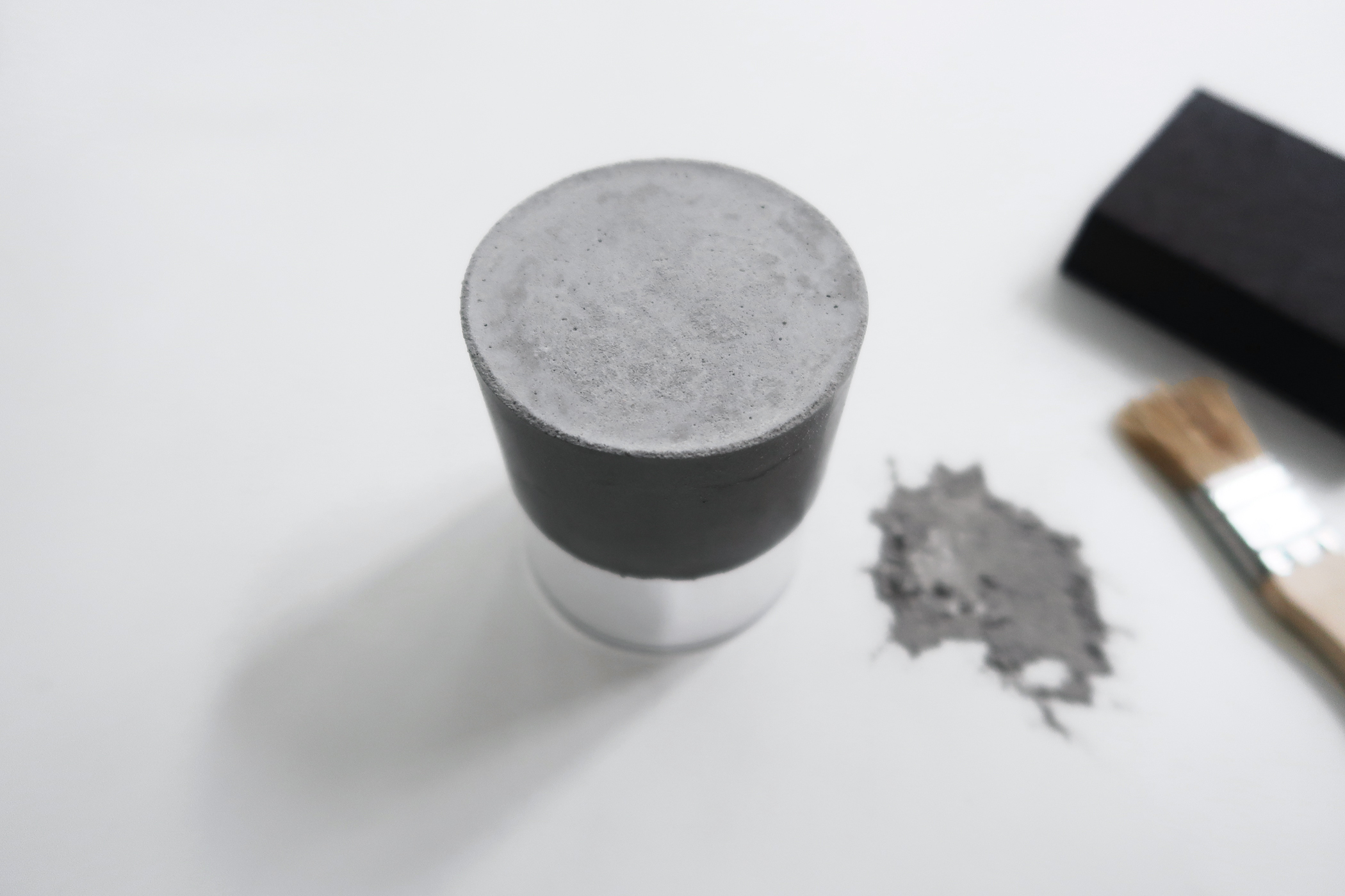 灰調|DIY手作教學:極簡粗獷・水泥玻璃杯 Sept 4