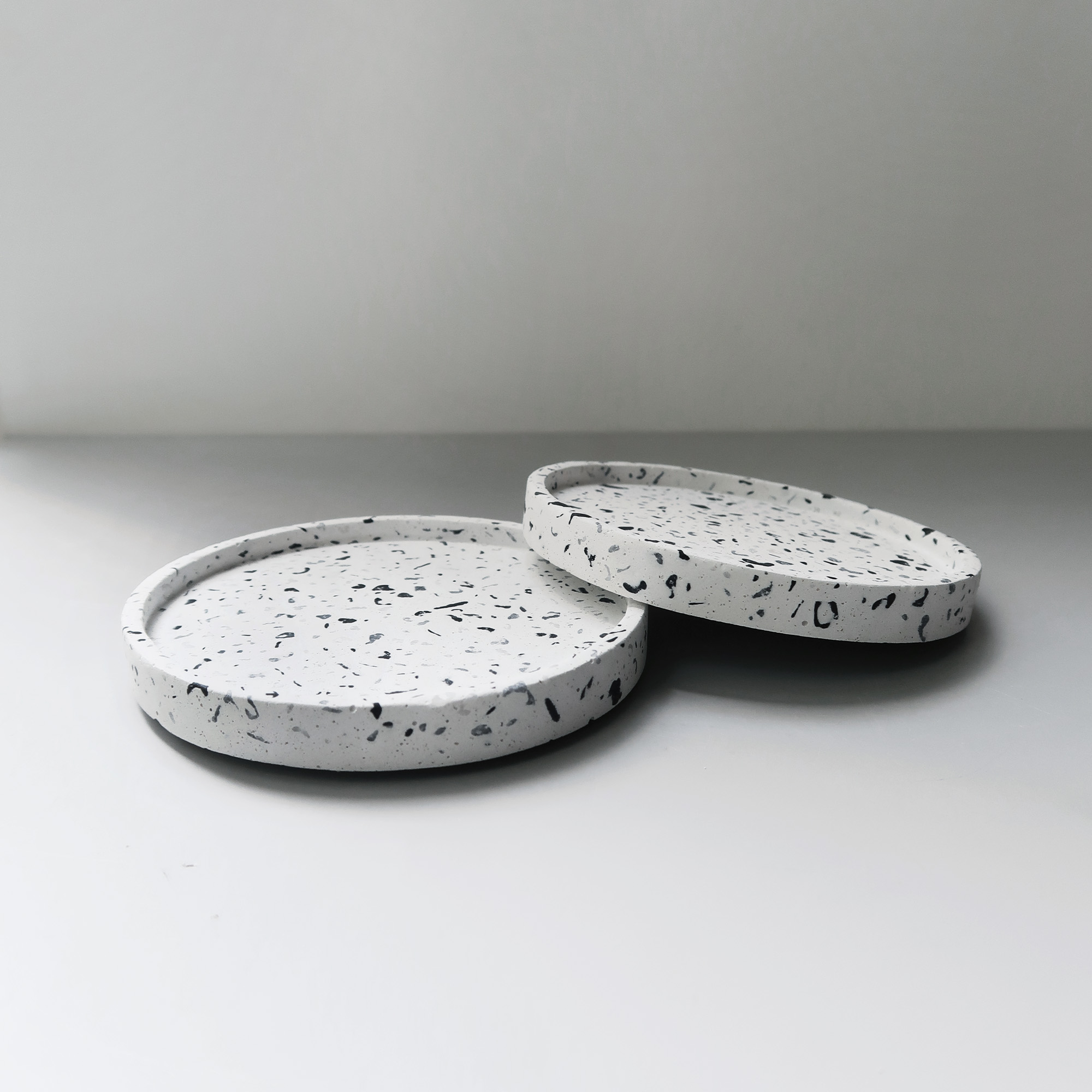 TERRAZZO 水磨石經典黑白水泥邊形小圓收納盤・飾盤・禮物