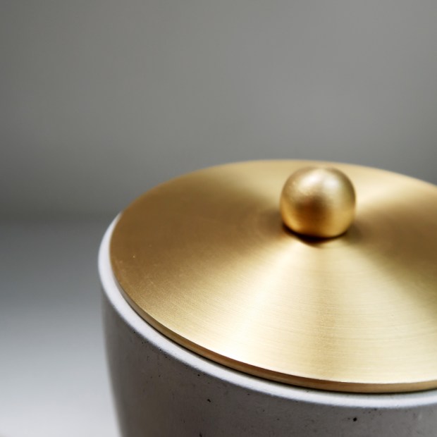 GLODEN MOON 懸月圓球黃銅蓋水泥收納容器・儲物罐