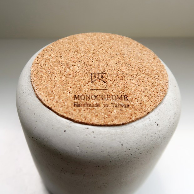 GLODEN MOON 懸月圓球黃銅蓋水泥收納罐